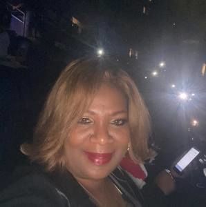 Meet your Posher, Beverly